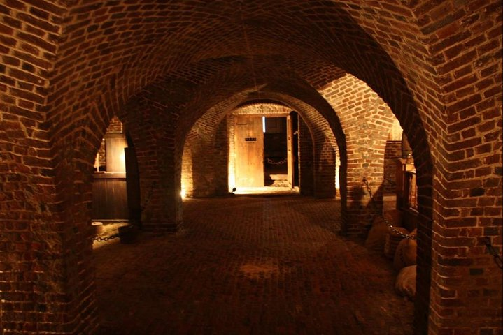 Charleston Ghost & Dungeon Night-Time Walking Tour with Entry to Provost Dungeon - Photo 1 of 6